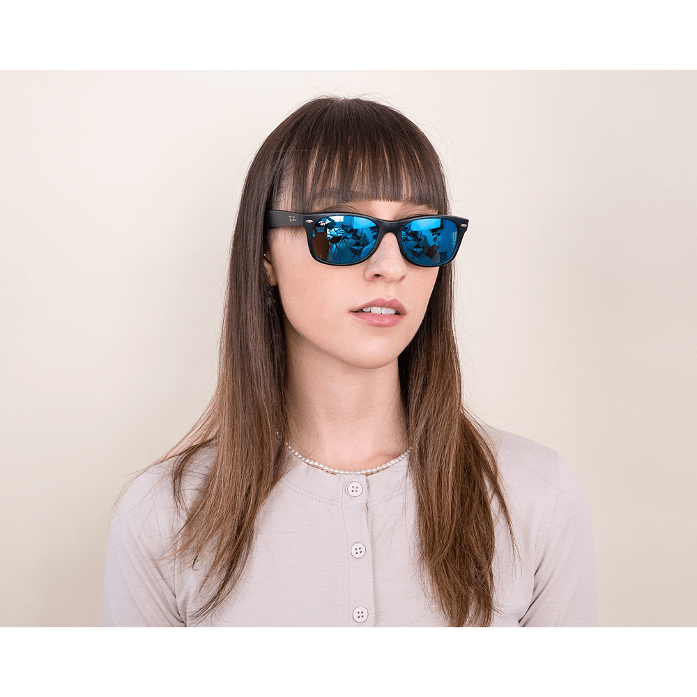 Ray-Ban New Wayfarer RB2132 622/17 52 Sunglasses